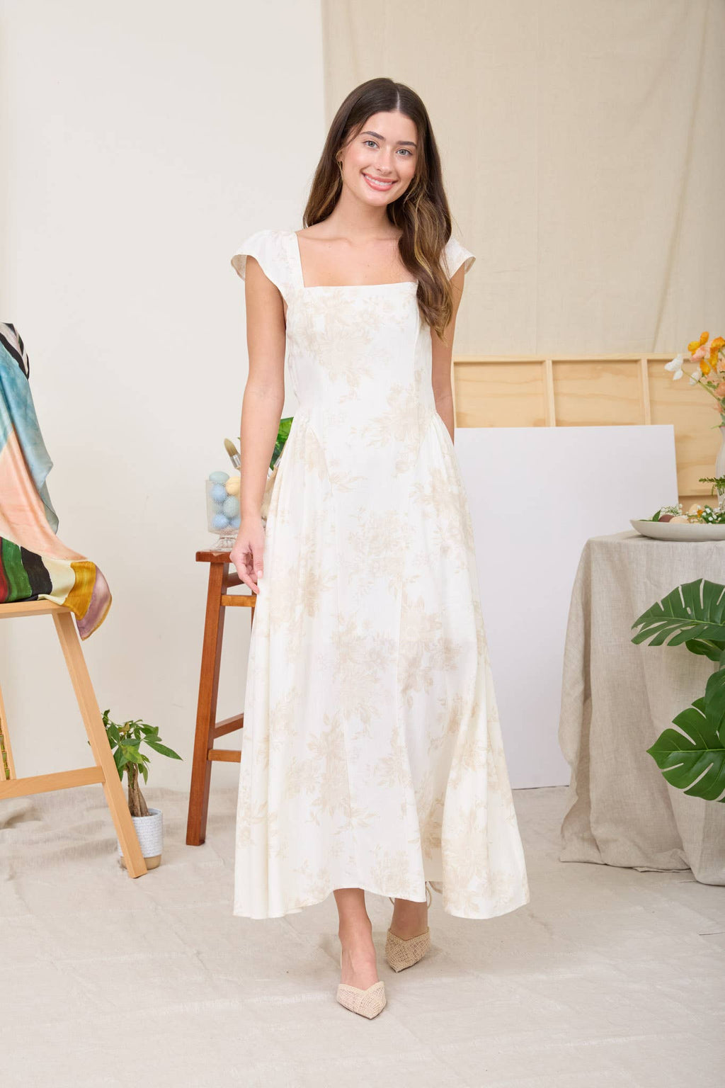 FLORAL SQUARE NECK BELL SLEEVE MIDI DRESS: LIGHT KHAKI