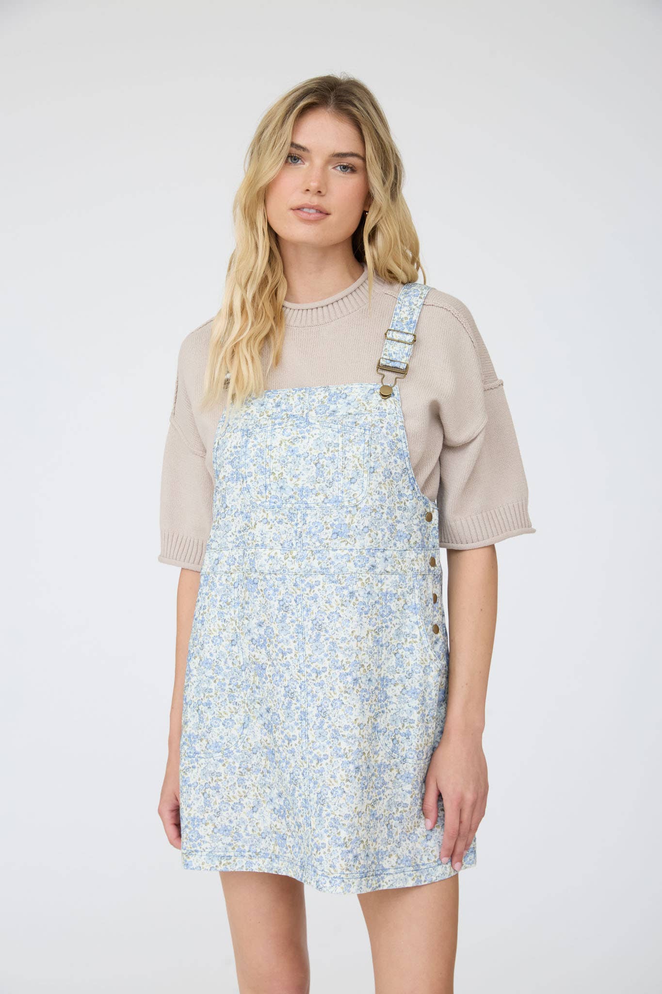 FLORAL PRINT OVERALL MINI DRESS : BLUE MULTI