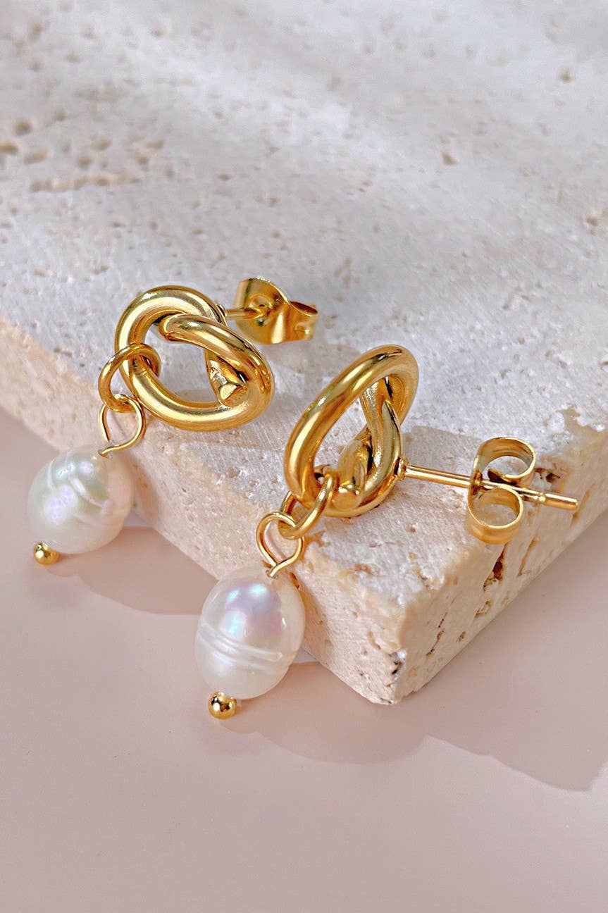 18K STAINLESS STEEL TARNISH FREE PEARL DROP EAR | 40E340: GOLD