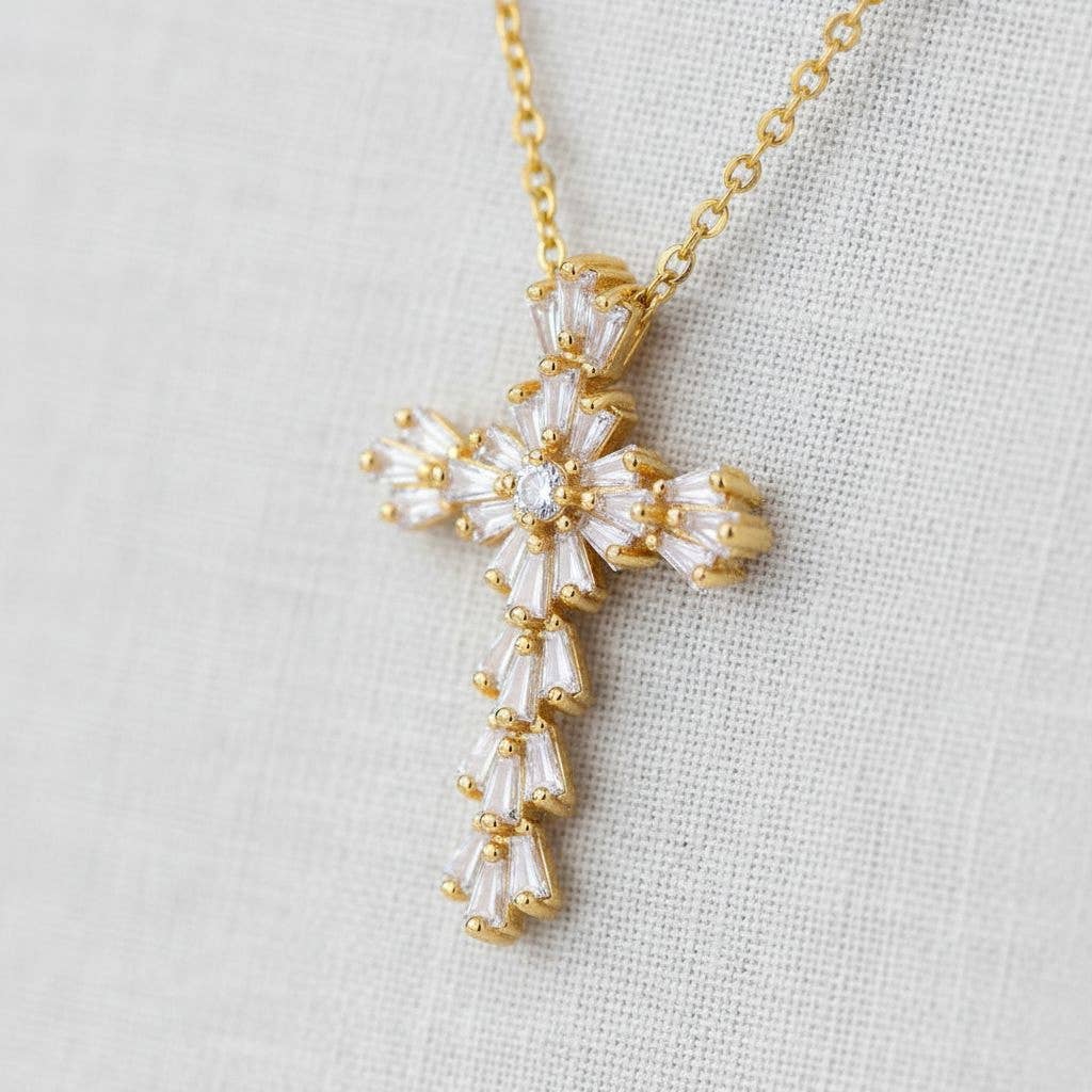 Cross Pendant Zirconia Necklace
