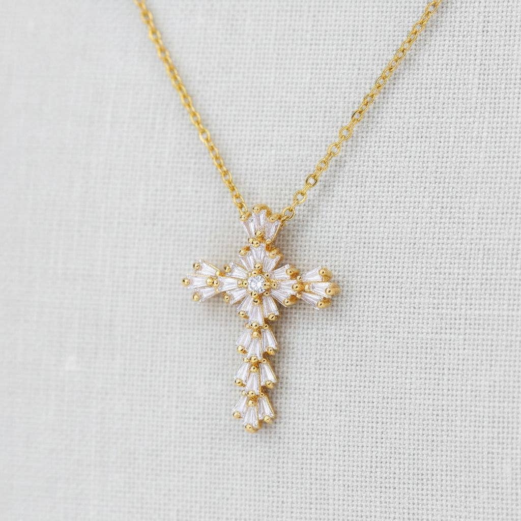 Cross Pendant Zirconia Necklace