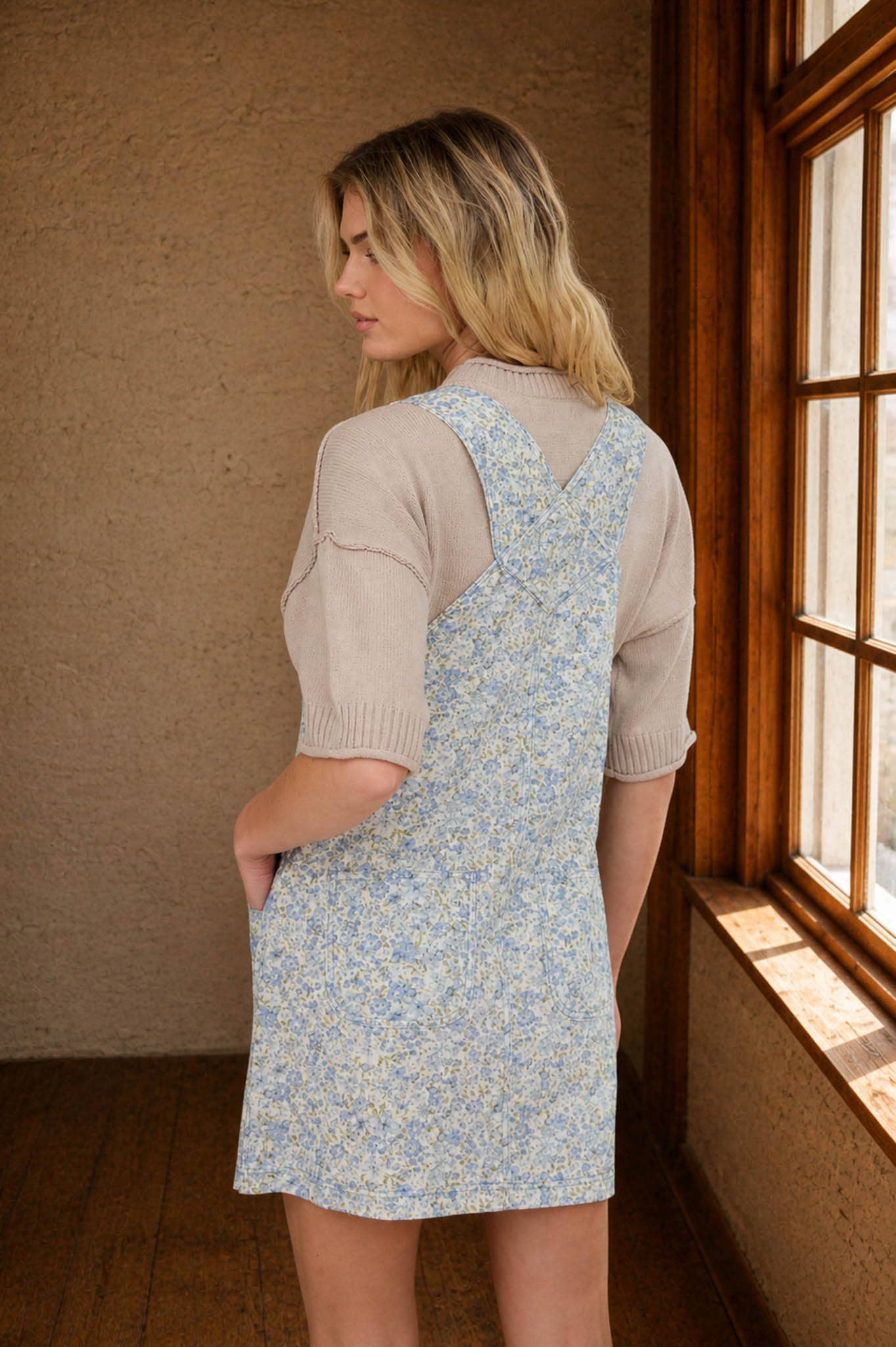 FLORAL PRINT OVERALL MINI DRESS : BLUE MULTI