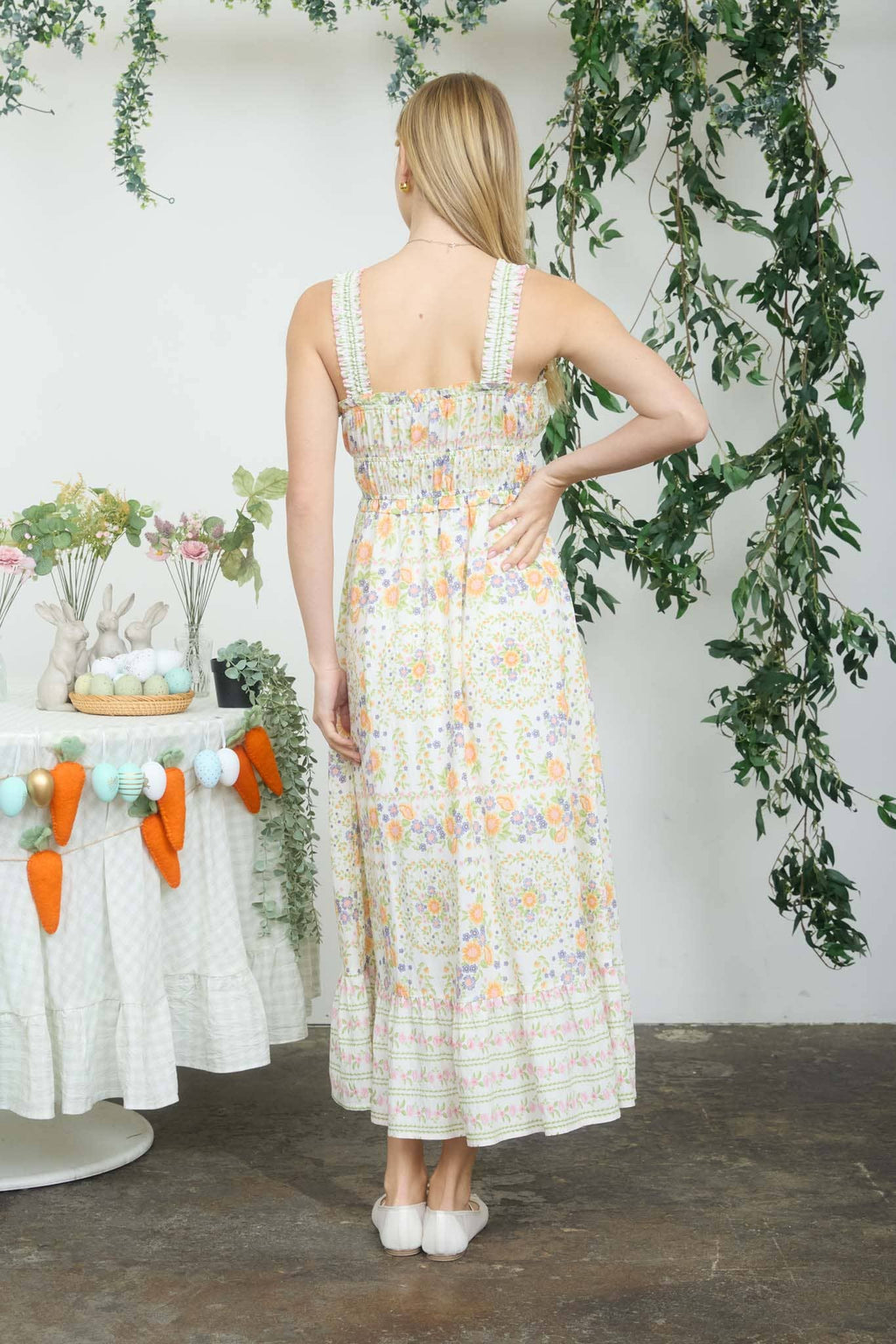 BORDER FLORAL SLEEVELESS FRONT TIE MIDI DRESS : GREEN MULTI