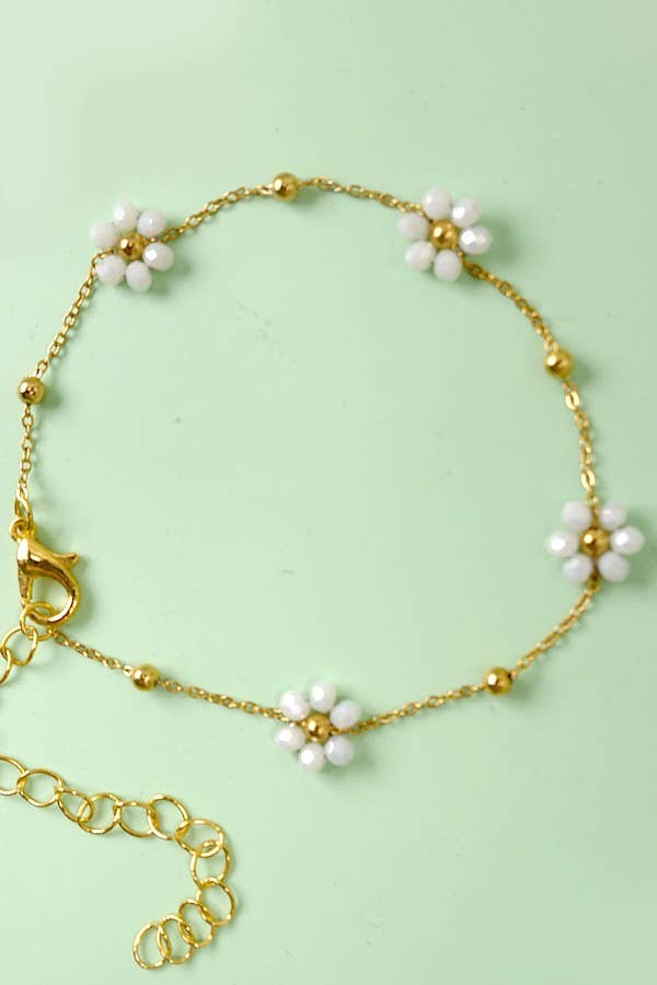 SUMMER MULTI BEADED FLOWER CHARM BRACELETS | 40B108: White